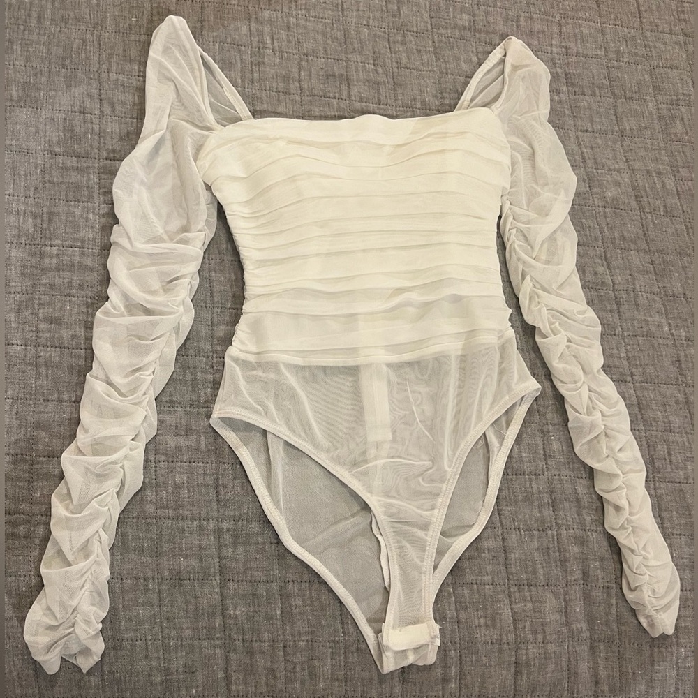Hello Molly bodysuit, size M
